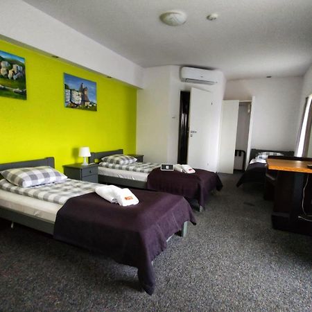 Rj Hotel พาเบียนิเซ ภายนอก รูปภาพ